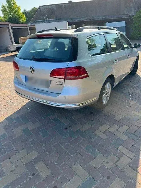 Gebraucht VW Passat 177 PS (130 kW) 2013 Grau Kombi