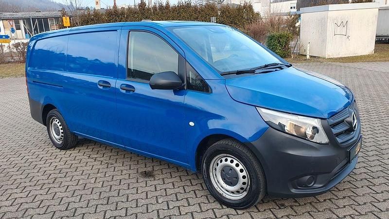Blau Gebraucht 2019 Mercedes Vito Van | 11.950 € (Superpreis) - Bild 1/4