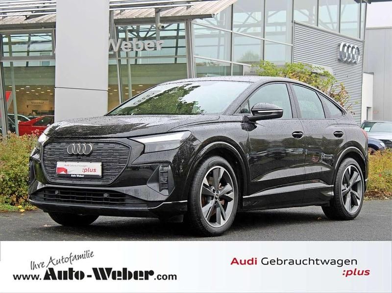 Schwarz Gebraucht 2022 Audi Q4 Sportback e-tron Ambiente SUV | 29.980 € (Fairer Preis) - Bild 1/4