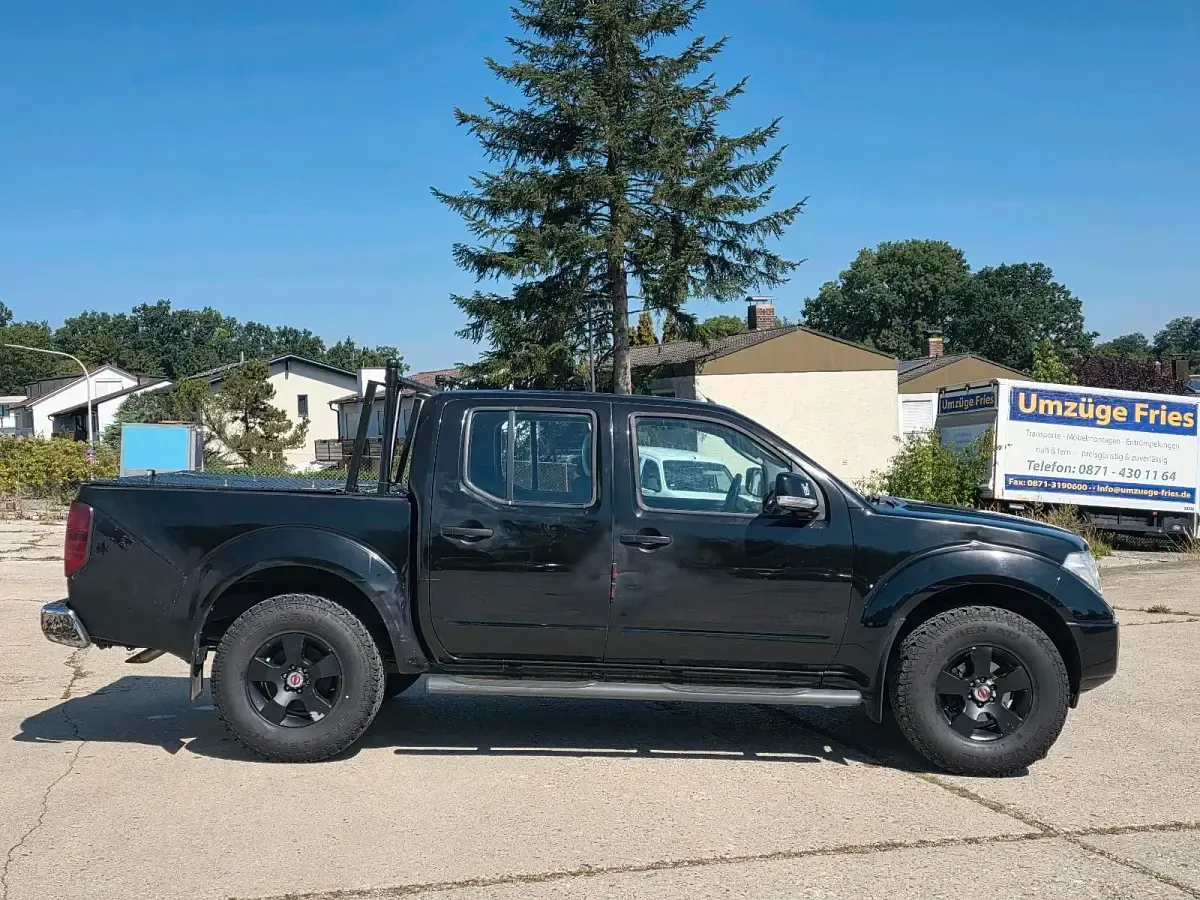 Gebraucht Nissan Navara 174 PS (127 kW) 2007 Schwarz Pickup
