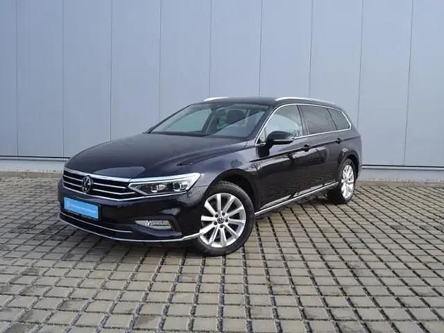 Gebraucht VW Passat Elegance 150 PS (110 kW) 2024 Schwarz Kombi