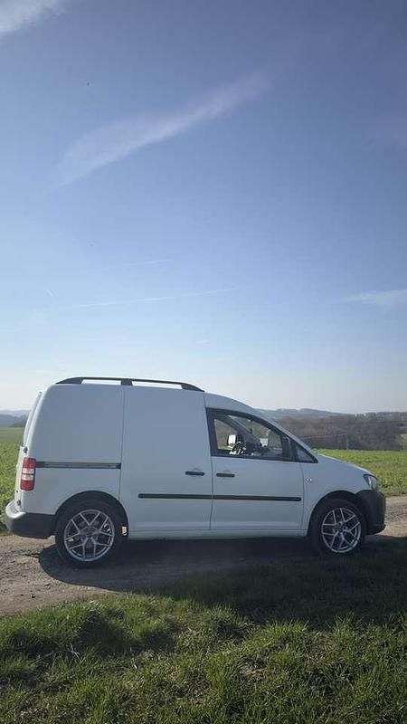 Gebraucht VW Caddy 102 PS (75 kW) 2011 Weiß Van / Kleinbus