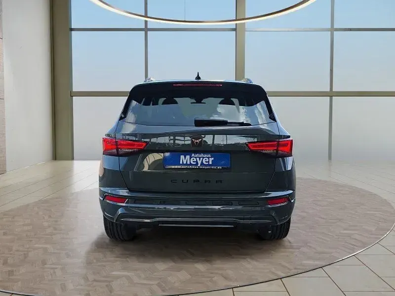 Neu Cupra Ateca 150 PS (110 kW) 2026 Dark forest grün SUV