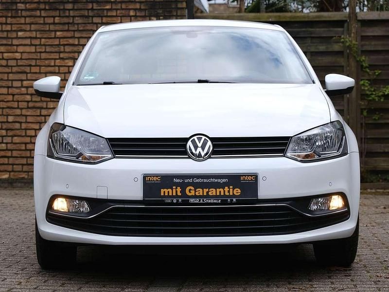 Gebraucht VW Polo 90 PS (66 kW) 2016 Pure white Kleinwagen