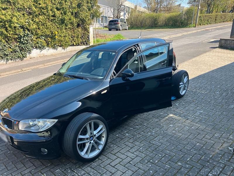 Gebraucht BMW 118 2006 Schwarz Kleinwagen