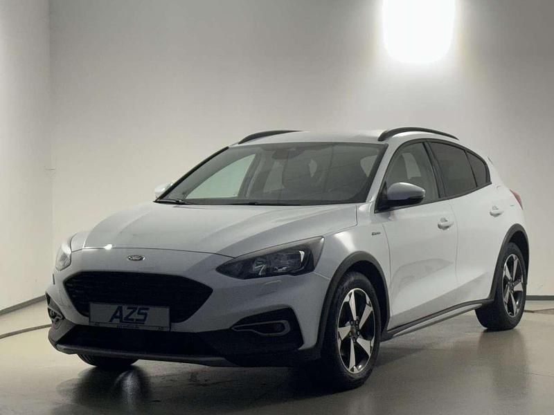 Gebraucht Ford Focus 125 PS (91 kW) 2021 Weiß Limousine