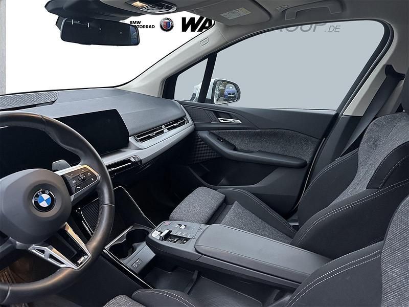 Gebraucht BMW 216 Active Tourer Efficient Dynamics 122 PS (89 kW) 2024 Weiß Van / Kleinbus