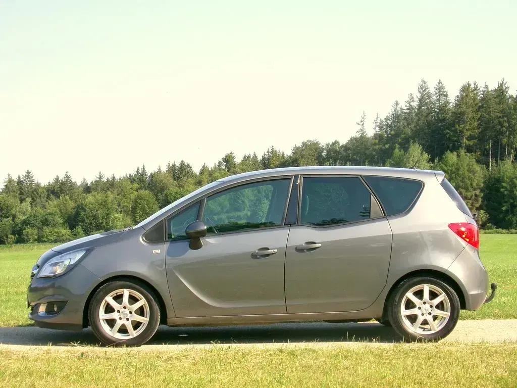 Gebraucht Opel Meriva 120 PS (88 kW) 2016 Grau Van / Kleinbus