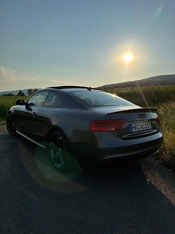 Gebraucht Audi A5 Sport 224 PS (164 kW) 2014 Grau Coupé