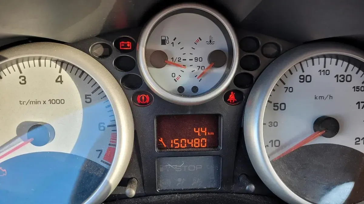 Gebraucht Peugeot 206+ 75 PS (55 kW) 2010 Rot Kleinwagen