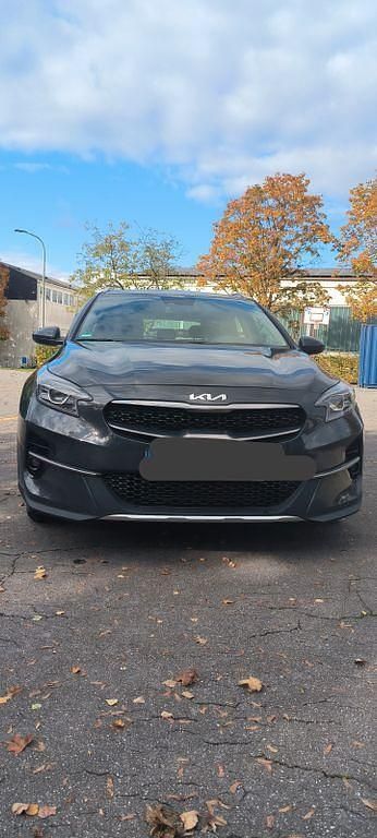 Grau Gebraucht 2022 Kia XCeed Edition 7 SUV | 15.500 € (Fairer Preis) - Bild 1/4