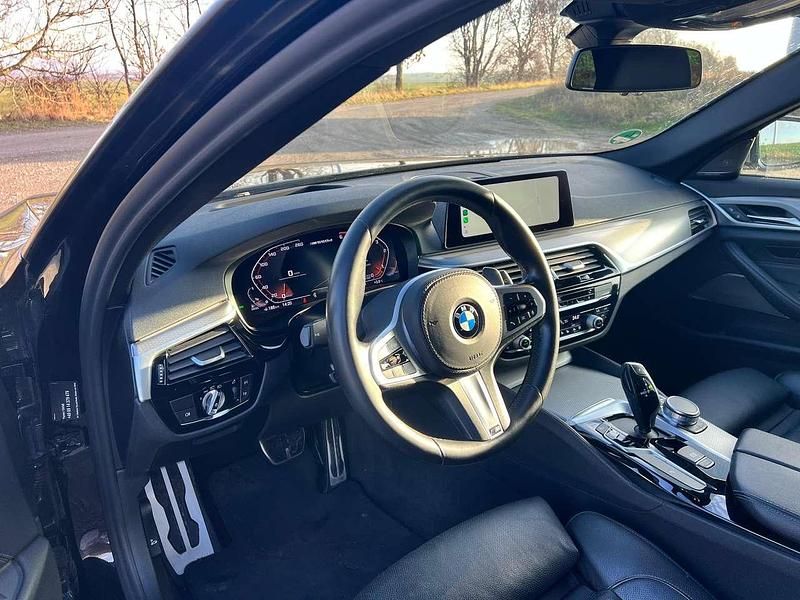 Gebraucht BMW M550 400 PS (294 kW) 2020 Schwarz Limousine