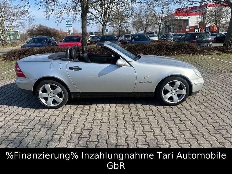 Gebraucht Mercedes SLK230 193 PS (141 kW) 1998 Brillantsilber metallic Cabrio