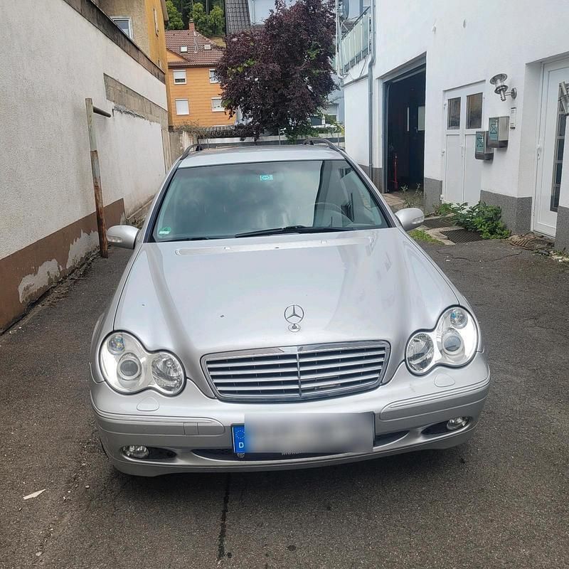 Silber Gebraucht 2003 Mercedes C320 Kombi | 3.250 € (Fairer Preis) - Bild 1/4