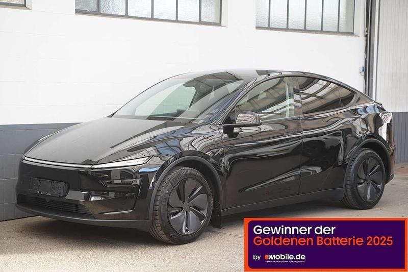 Gebraucht Tesla Model Y Standard Range 219 kW (299 PS) 2025 Schwarz SUV
