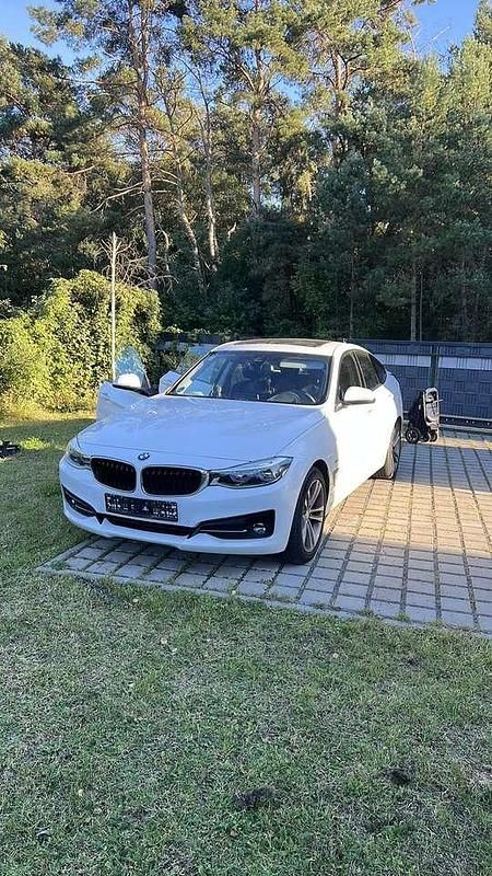 Gebraucht 2016 BMW 318 Gran Turismo Sport Line Limousine | 15.990 € (Guter Preis) - Bild 1/4
