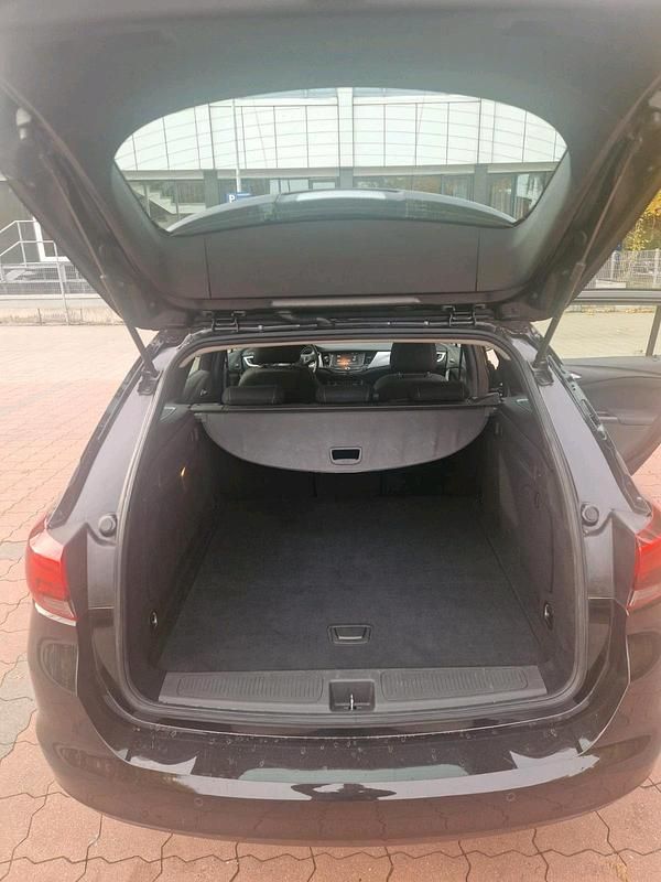 Gebraucht Opel Astra 122 PS (89 kW) 2020 Schwarz Kombi