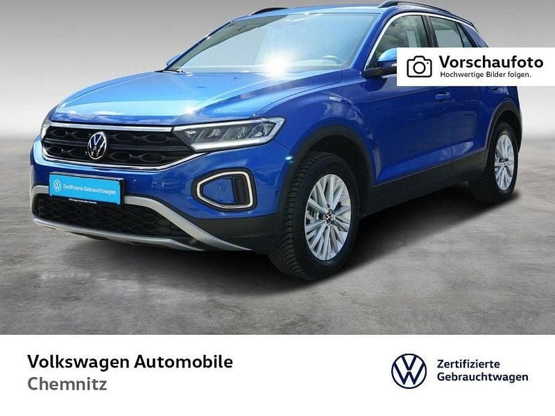 Ravennablau metallic Gebraucht 2024 VW T-Roc Life SUV | 21.950 € (Superpreis) - Bild 1/4