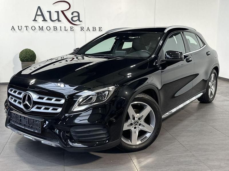 Schwarz Gebraucht 2019 Mercedes GLA180 AMG line SUV | 21.749 € (Fairer Preis) - Bild 1/4