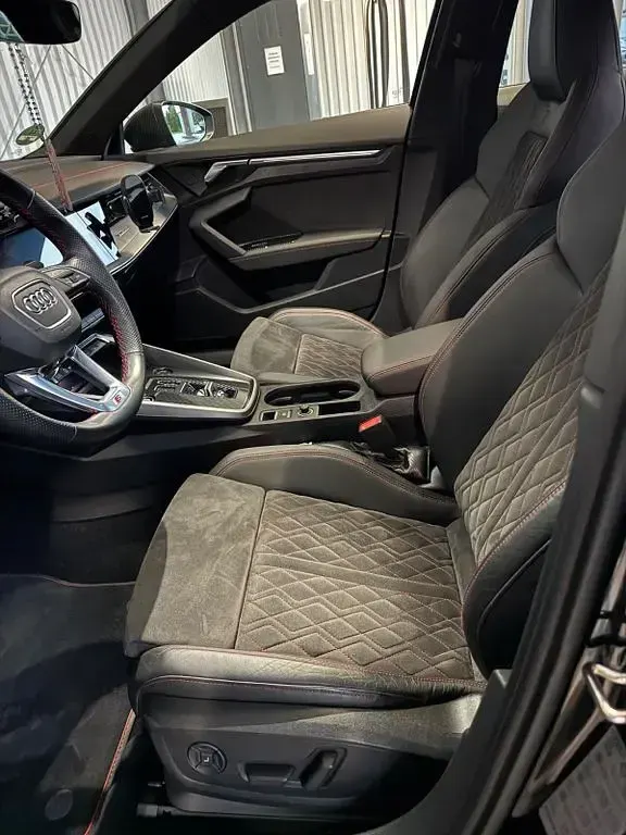 Używany Audi A3 S-Line 200 KM (147 kW) 2021 Czarny Sedan/Limuzyna