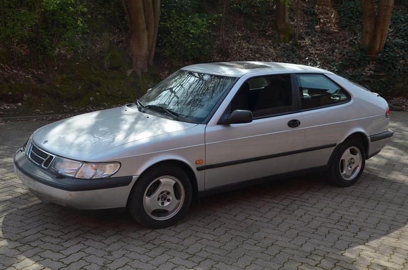 Gebraucht Saab 900 130 PS (95 kW) 1995 Silber Coupé