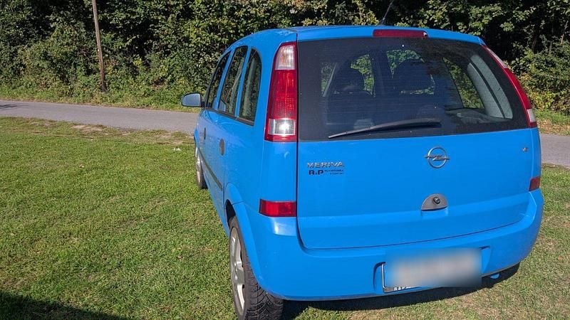 Blau Gebraucht 2004 Opel Meriva Van / Kleinbus | 1.000 € (Guter Preis) - Bild 1/4