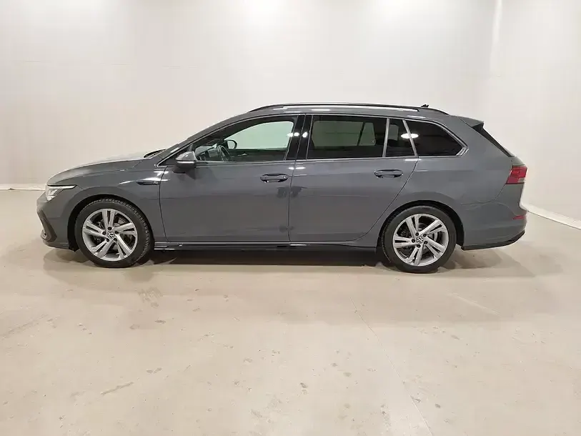Gebraucht VW Golf VIII Sound 190 PS (139 kW) 2022 Delfingrau metallic Kombi