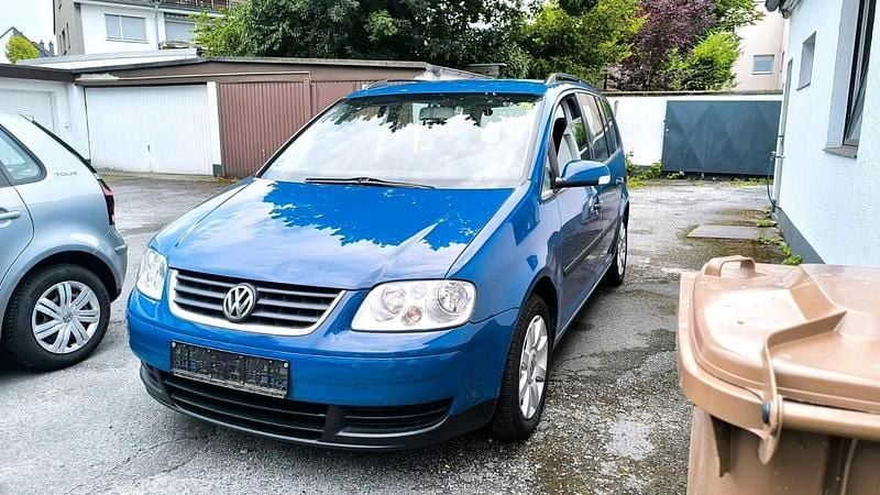 Blau Gebraucht 2005 VW Touran Van / Kleinbus | 1.500 € (Guter Preis) - Bild 1/4