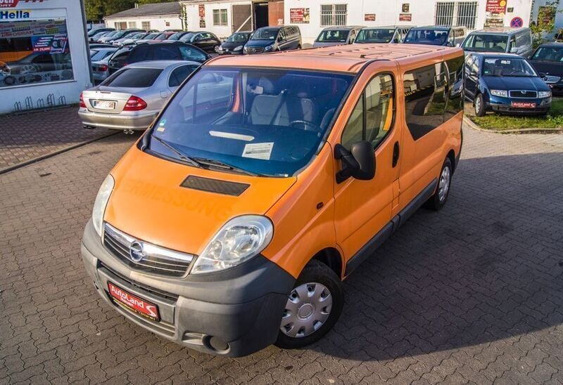 Gelb Gebraucht 2008 Opel Vivaro Van | 6.999 € (Fairer Preis) - Bild 1/4