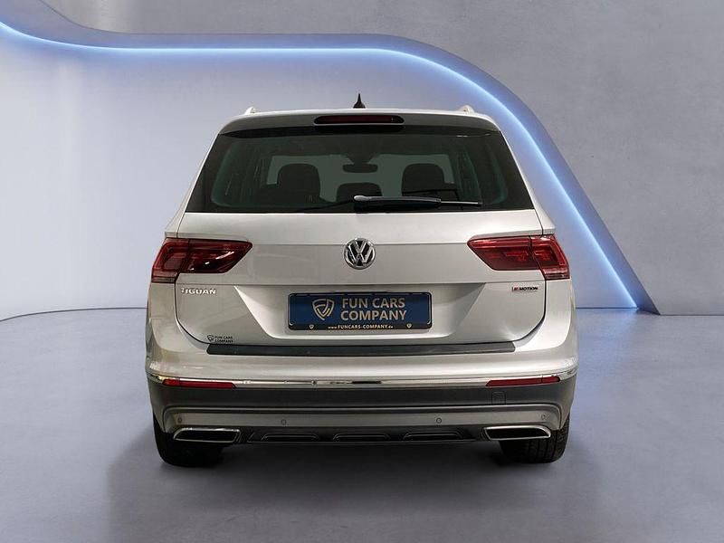 Gebraucht VW Tiguan Highline 239 PS (175 kW) 2020 Silber SUV