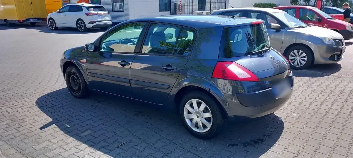 Gebraucht Renault Mégane 101 PS (74 kW) 2004 Grau Kleinwagen