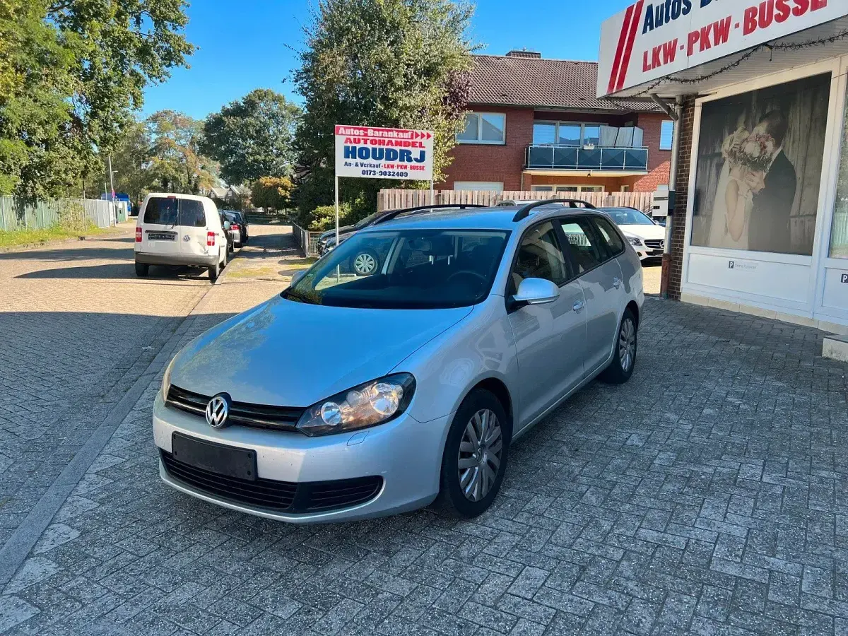 Gebraucht VW Golf VII Trendline 105 PS (77 kW) 2013 Silber Kombi