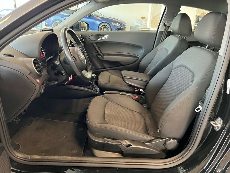 Gebraucht Audi A1 90 PS (66 kW) 2016 Schwarz Kleinwagen
