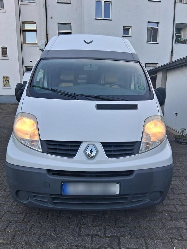 Gebraucht Renault Trafic 114 PS (83 kW) 2013 Weiß Van / Kleinbus