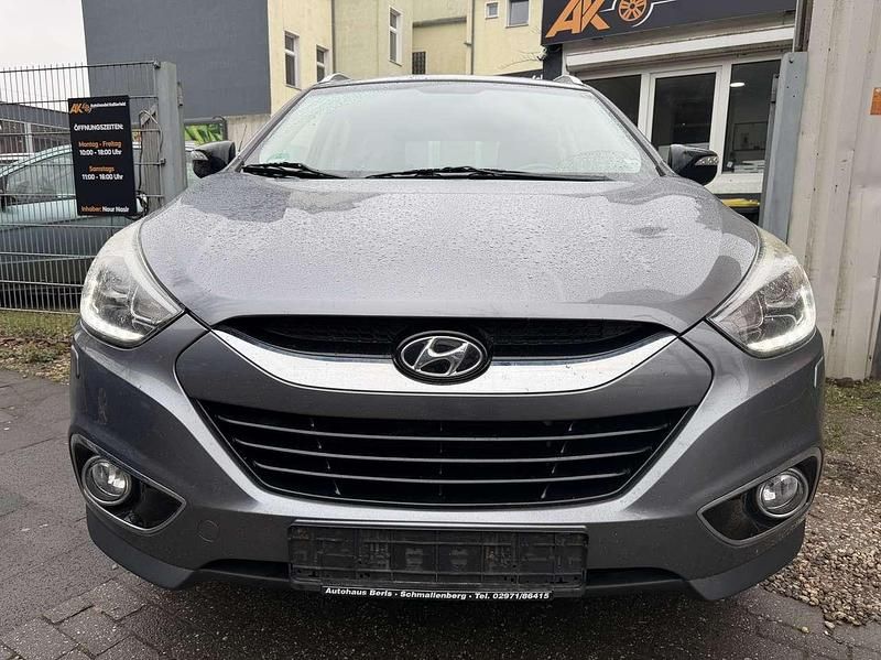 Gebraucht Hyundai ix35 Trend 184 PS (135 kW) 2014 Grau SUV