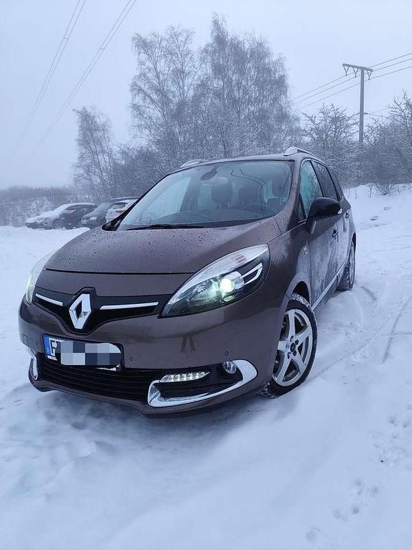 Gebraucht Renault Grand Scénic Bose Edition 131 PS (96 kW) 2015 Van / Kleinbus