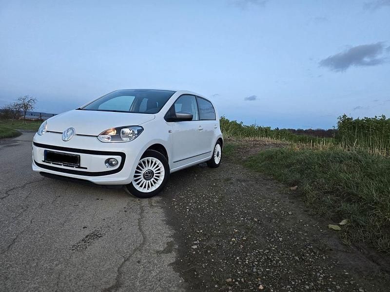 Weiß Gebraucht 2013 VW up! Kleinwagen | 6.000 € (Fairer Preis) - Bild 1/4