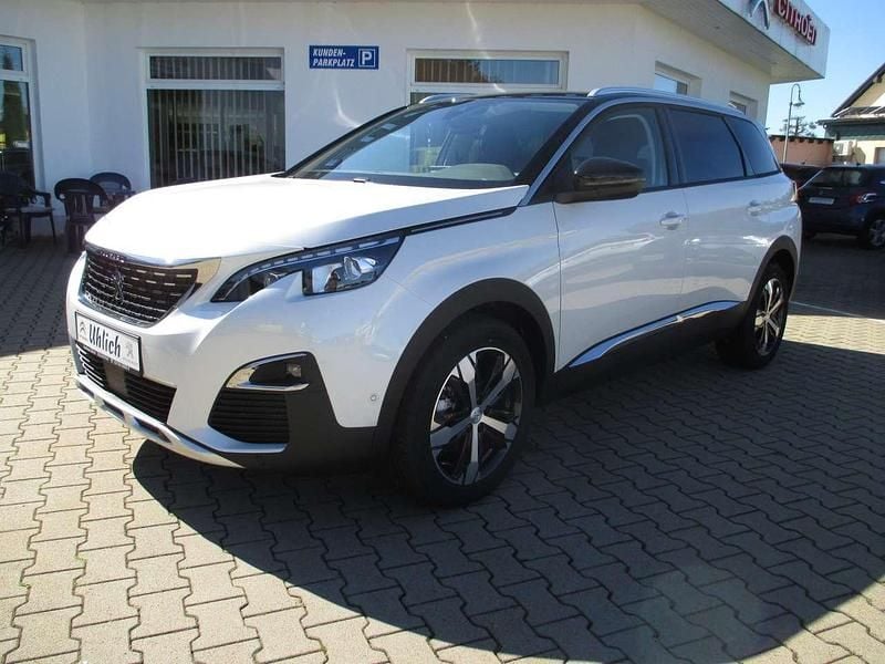 Perlmutt weiss Gebraucht 2017 Peugeot 5008 Allure Van / Kleinbus | 14.600 € (Fairer Preis) - Bild 1/4