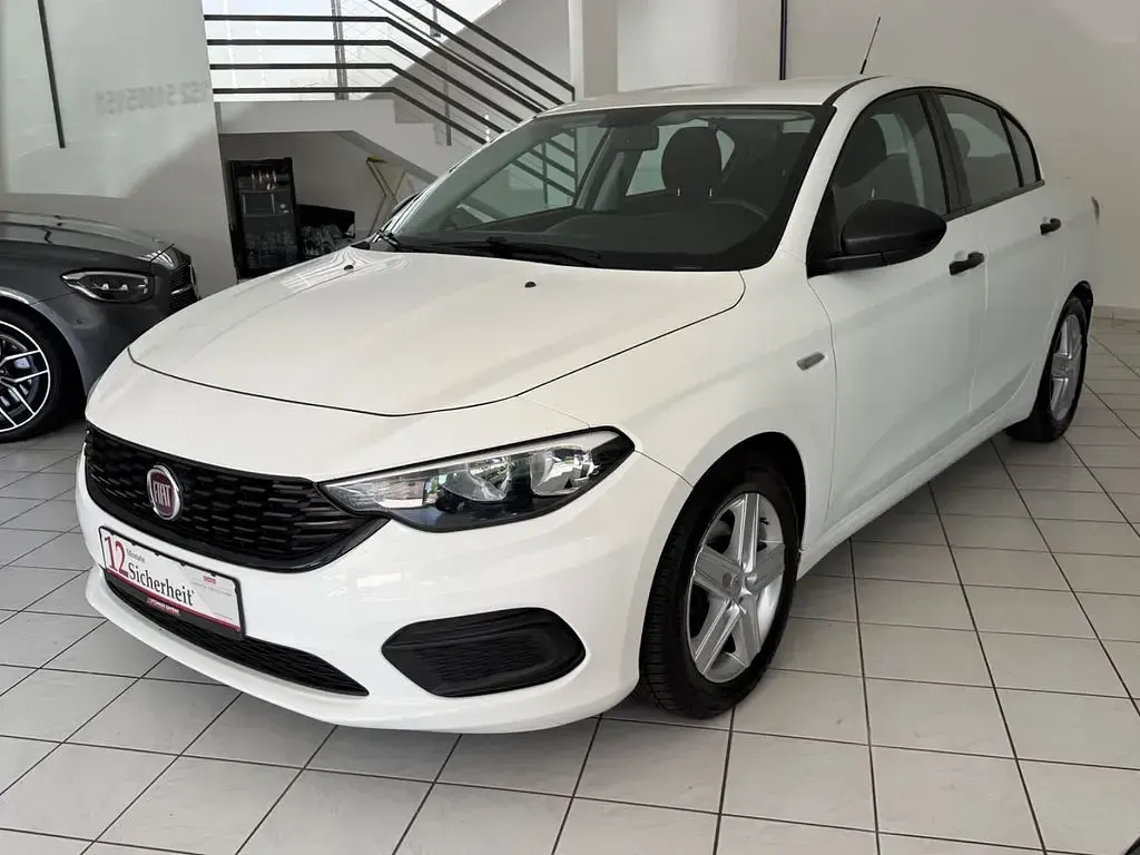 Gebraucht Fiat Tipo Pop 95 PS (69 kW) 2019 Weiß Limousine