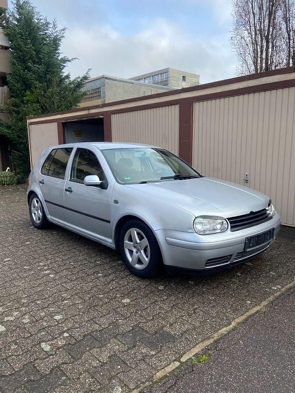Silber Gebraucht 2001 VW Golf IV Edition Limousine | 1.200 € (Guter Preis) - Bild 1/4