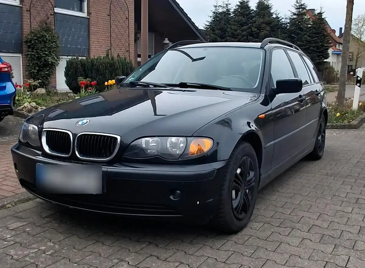 Gebraucht BMW 318 143 PS (105 kW) 2004 Schwarz Kombi
