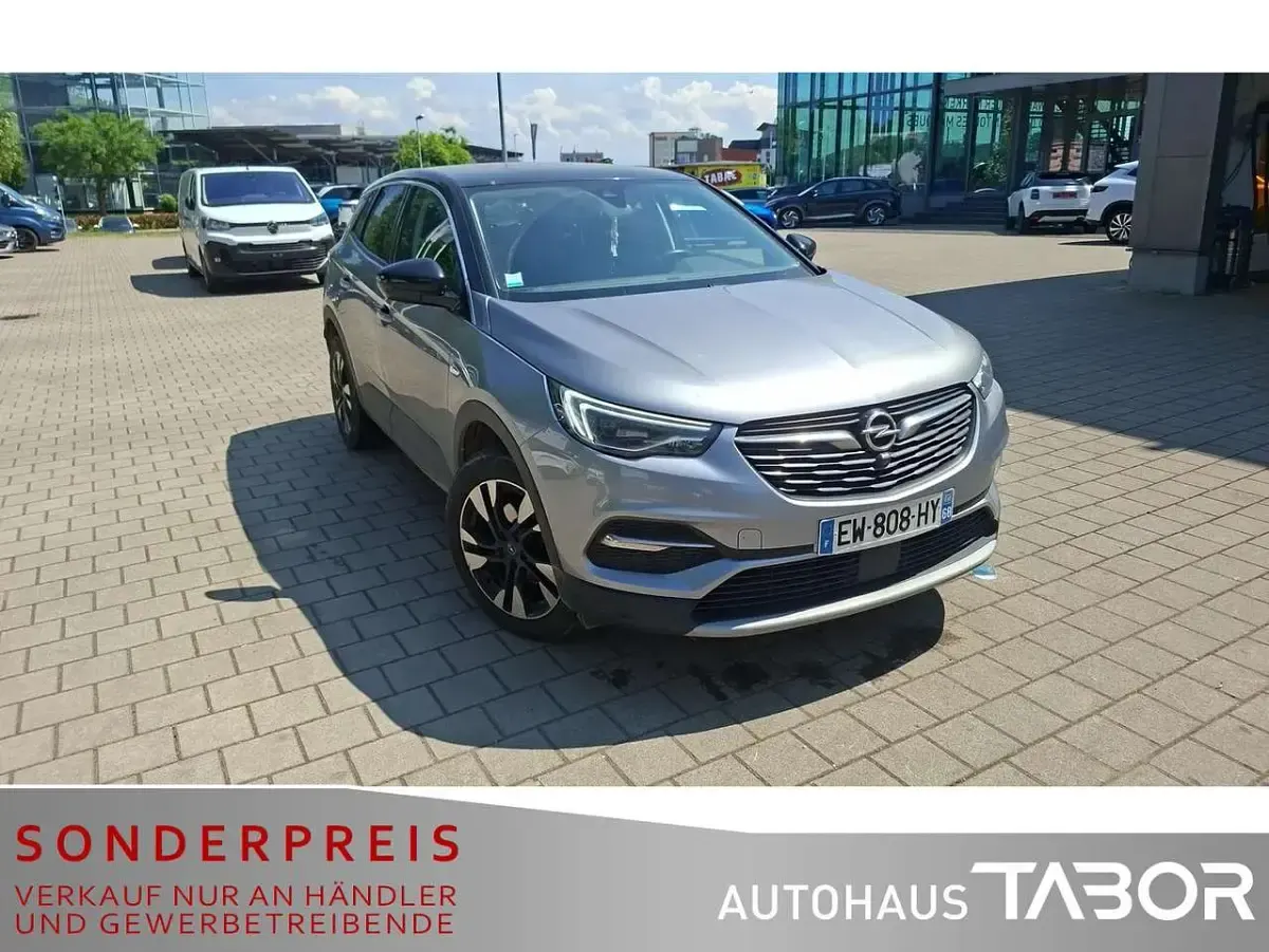 Gebraucht Opel Grandland X Business 120 PS (88 kW) 2018 Kontrast grau/quarz silber SUV