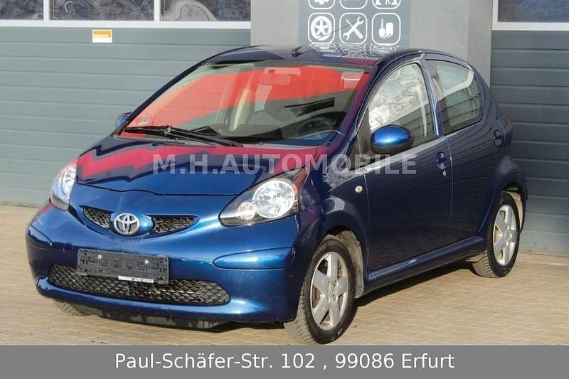 Gebraucht Toyota Aygo 68 PS (50 kW) 2007 Blau Kleinwagen