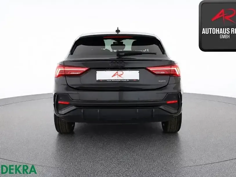 Gebraucht Audi Q3 Sportback S-Line 245 PS (180 kW) 2023 Mythosschwarz SUV