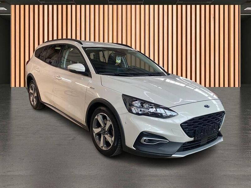 Gebraucht Ford Focus Active 150 PS (110 kW) 2019 Weiß metropolisweiß metallic (metallic) Kombi