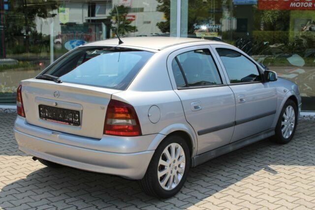Gebraucht Opel Astra 84 PS (61 kW) 2003 Grau metallic Limousine