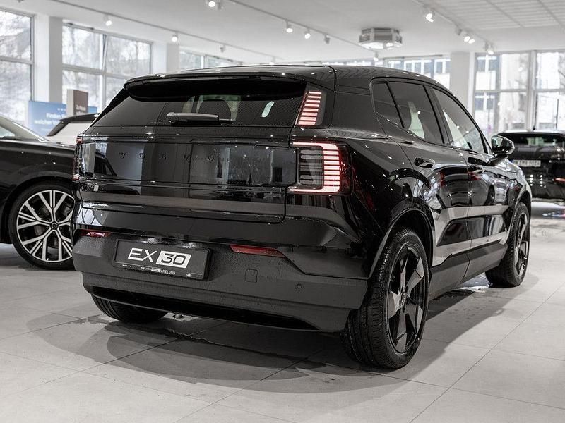 Nowe Volvo EX30 Single Motor Extended Range 200 kW (272 KM) 2026 Czarny SUV