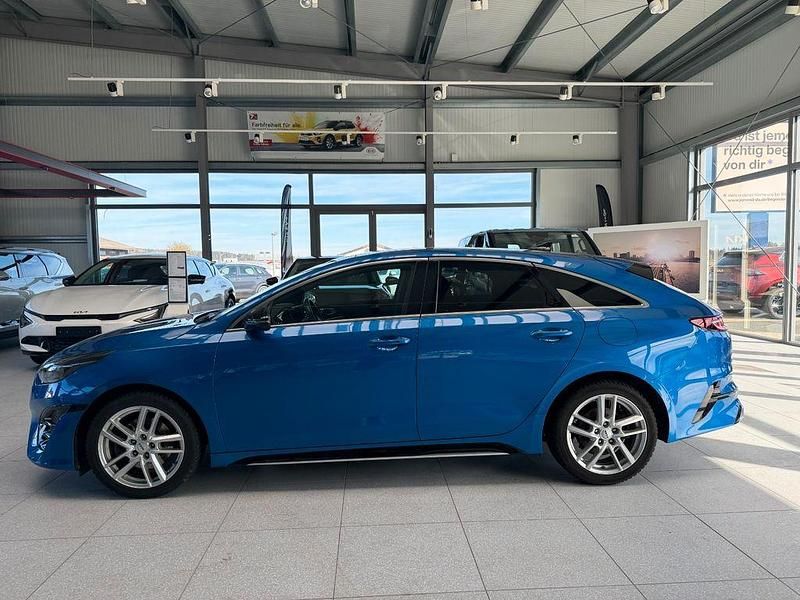 Gebraucht Kia ProCeed 160 PS (117 kW) 2023 Blau Kombi