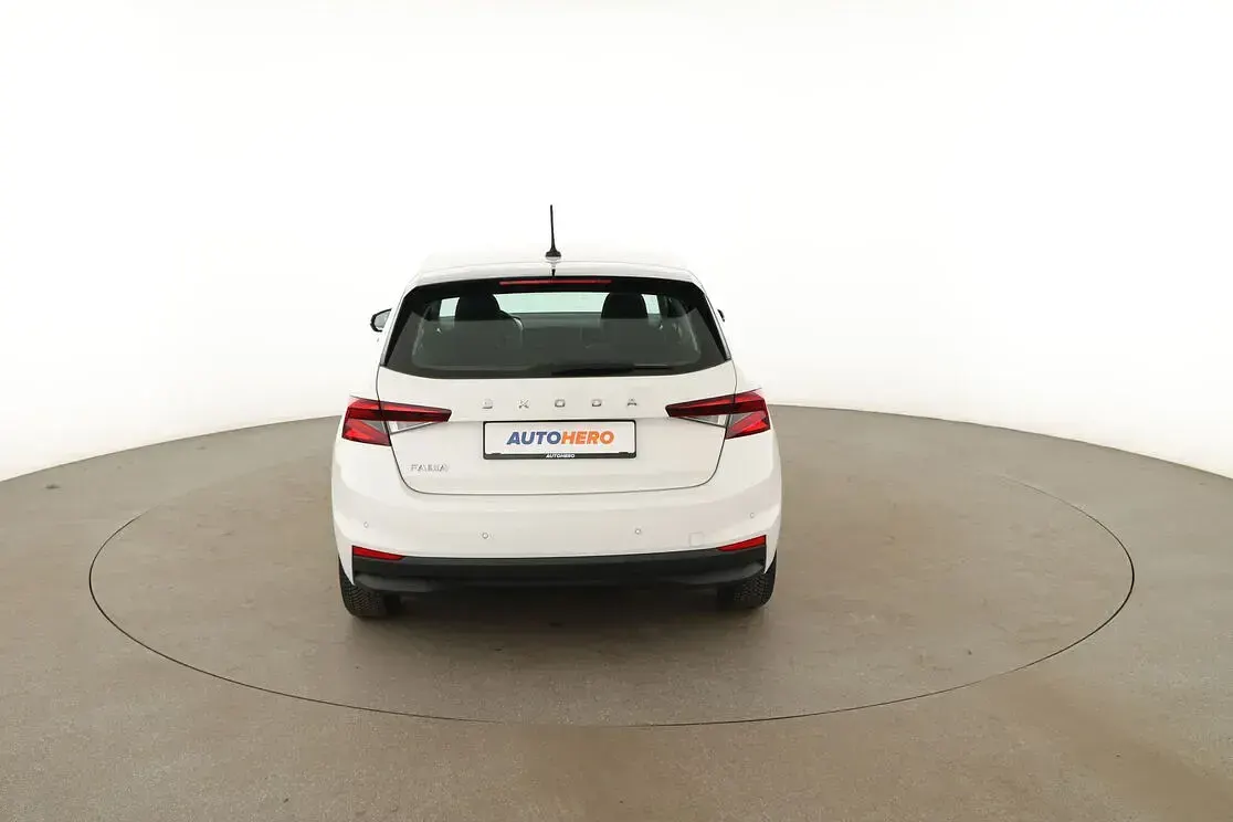 Gebraucht Skoda Fabia Active 2022 Weiß Kleinwagen