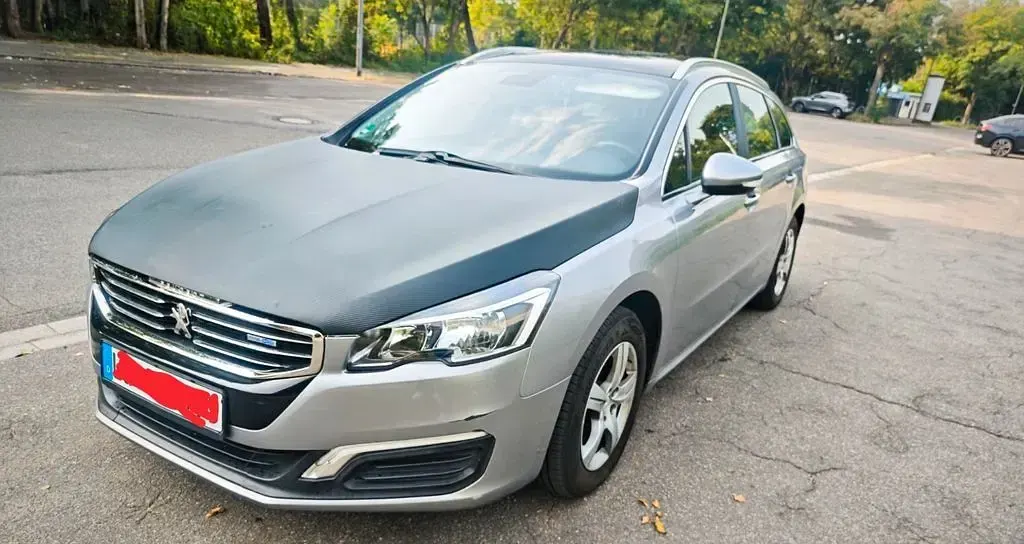 Gebraucht Peugeot 508 SW Active 120 PS (88 kW) 2015 Grau Kombi